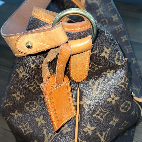 Monogram Louis Vuitton Delightful - Picture 4 of 13
